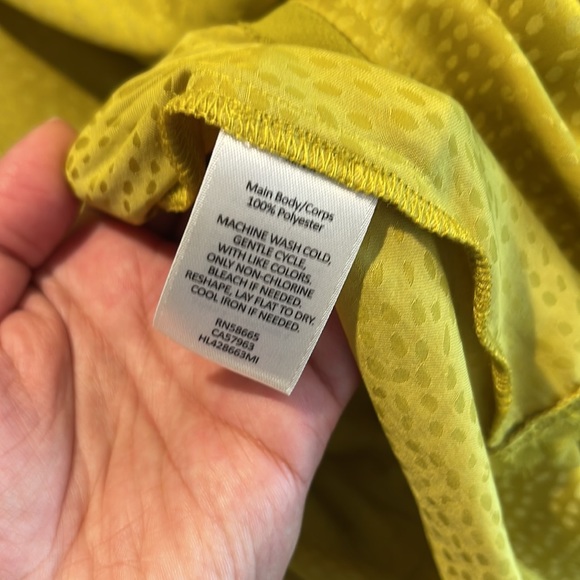 Nordstrom Chelsea 28 satin vibrant yellow-green blouse - Picture 6 of 6